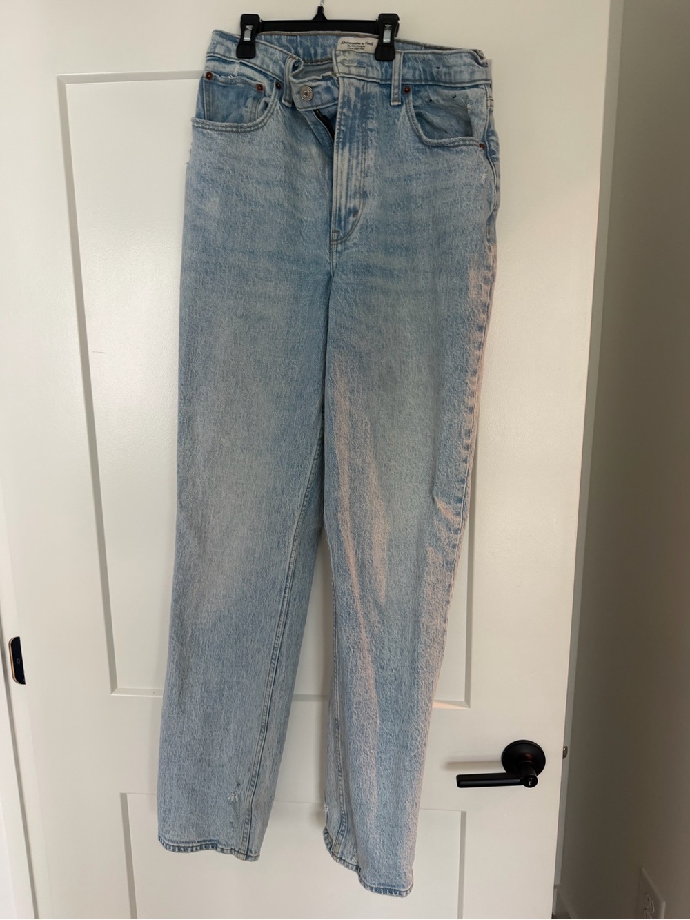 Abercrombie & Fitch Curve love high Rise Light Wash Women's Straight Leg Jeans